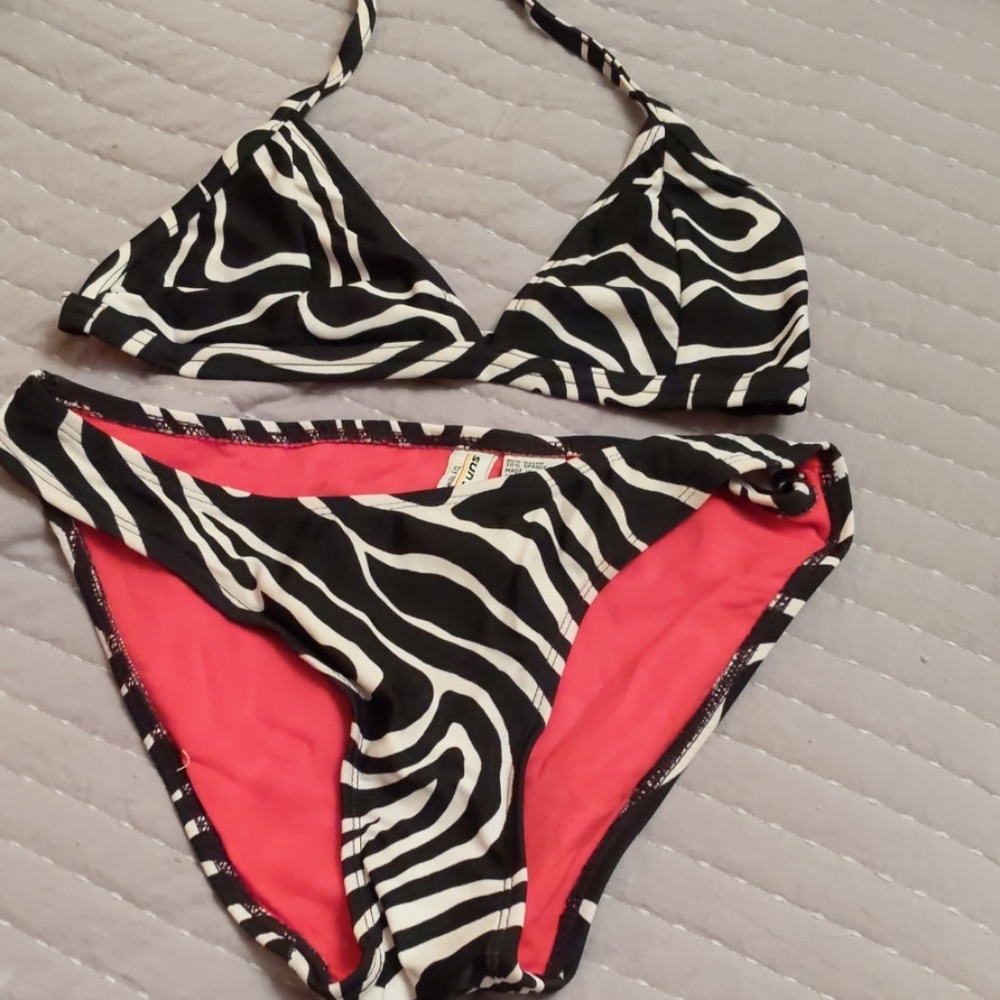 Swimsuit bikini small 4